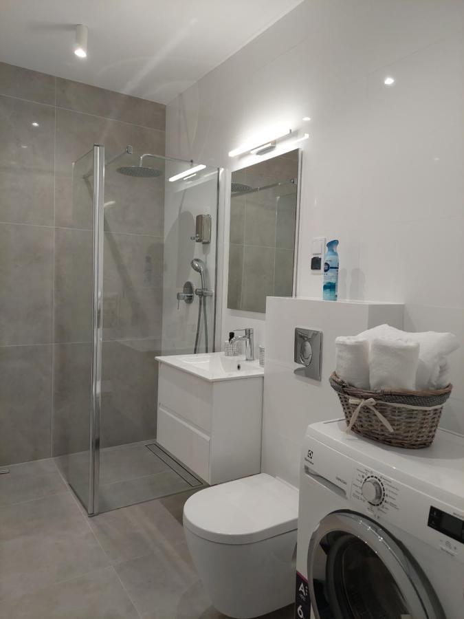 Mak Apartment Grobla - Free Parking - 3 Rooms グダニスク エクステリア 写真