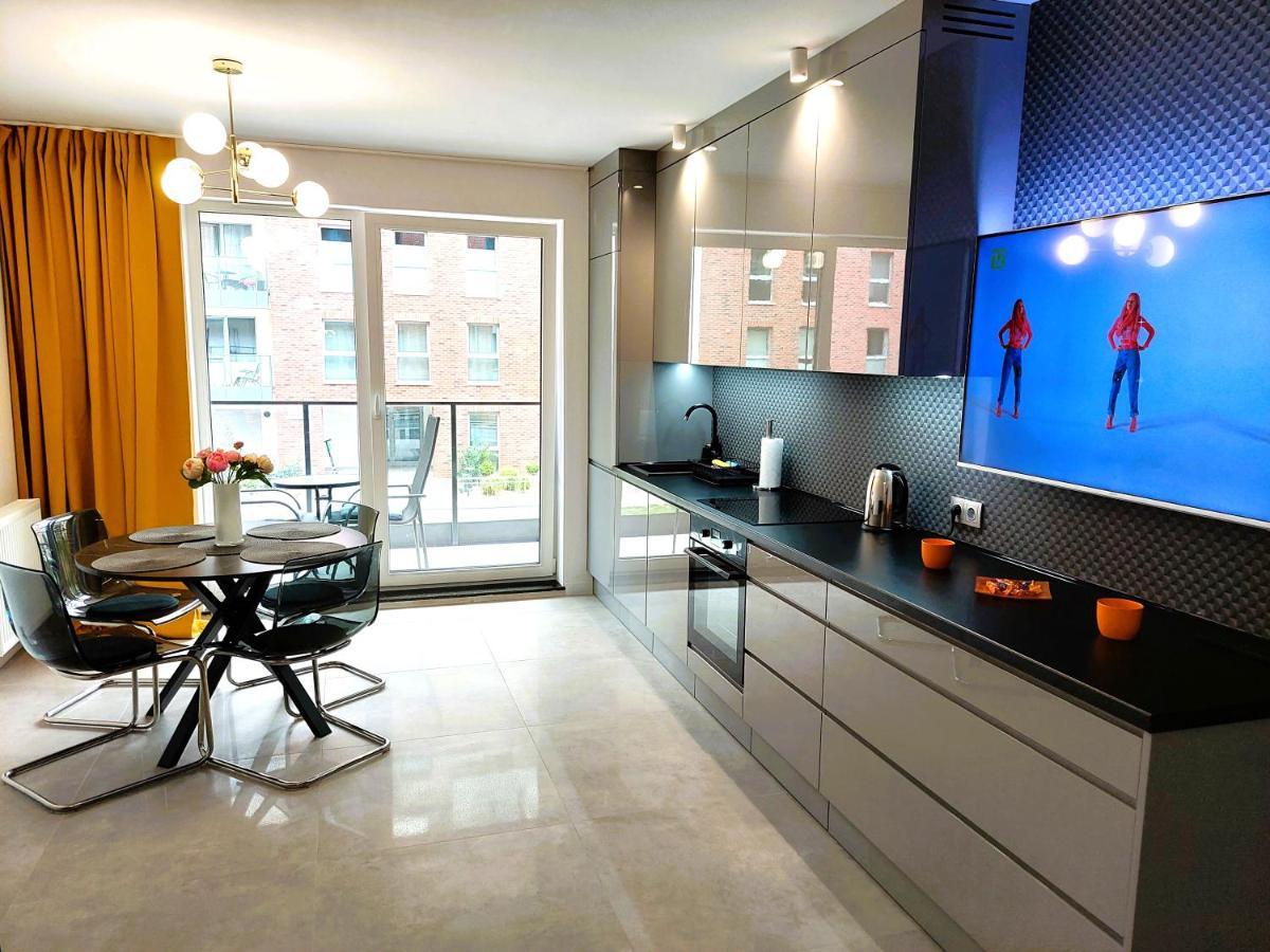Mak Apartment Grobla - Free Parking - 3 Rooms グダニスク エクステリア 写真