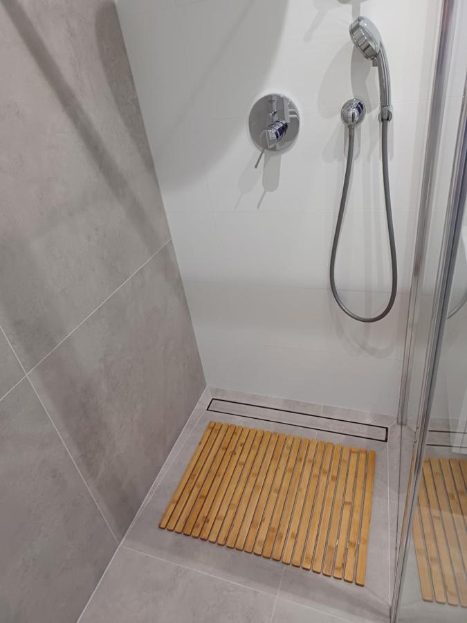 Mak Apartment Grobla - Free Parking - 3 Rooms グダニスク エクステリア 写真